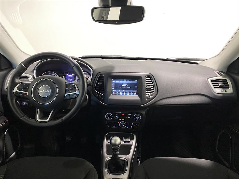 Jeep Compass 1,4 MultiAir 140k  Latitude - fotka 10 z 20