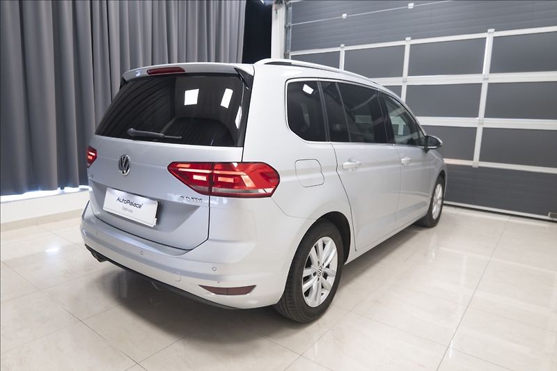 Volkswagen Touran 2,0 TDI MASÁŽ KAMERA VÝHŘEV ČR - fotka 4 z 39