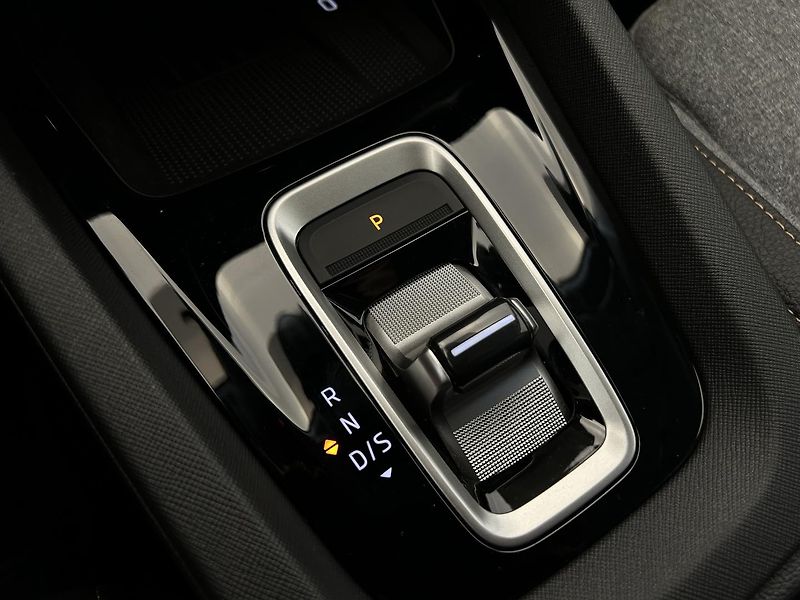 Škoda Octavia 1.5 TSI Top selection - fotka 16 z 24
