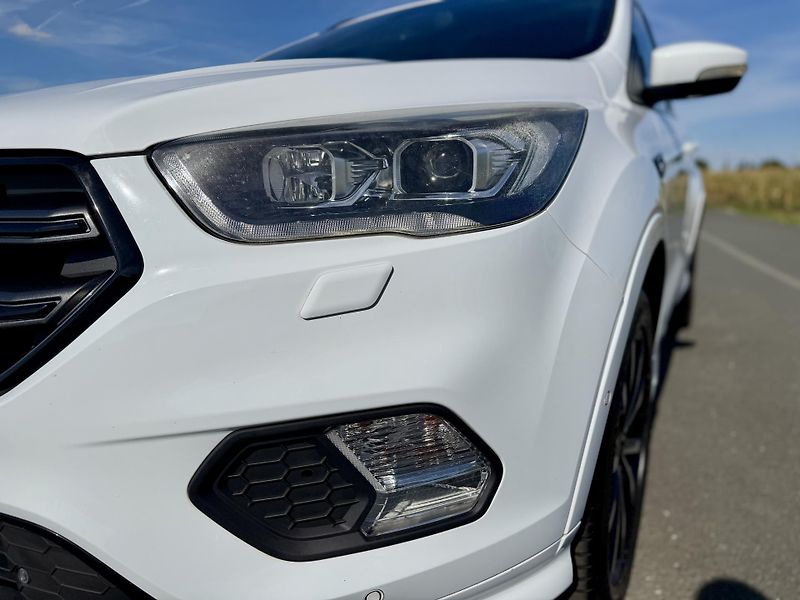 Ford Kuga 1.5 EB ST PANORAMA SERVISKA - fotka 9 z 48