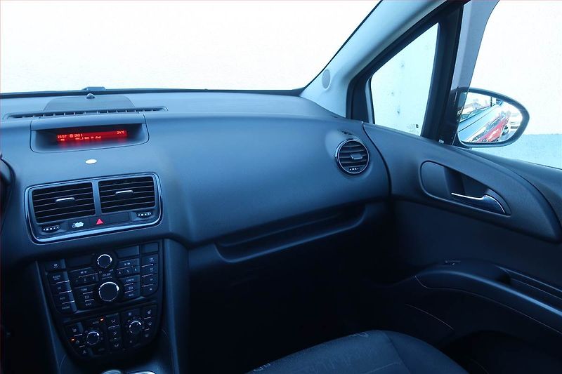 Opel Meriva (2014) 1.4 Turbo, Serv.kniha - fotka 8 z 20