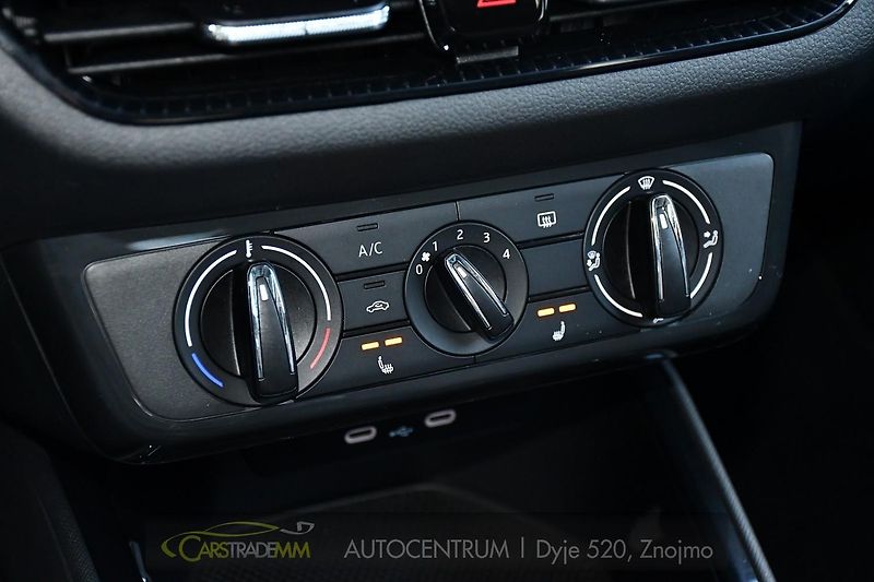 Škoda Fabia 1,0TSi AMB+ VÝHŘEV SED.  - fotka 31 z 48