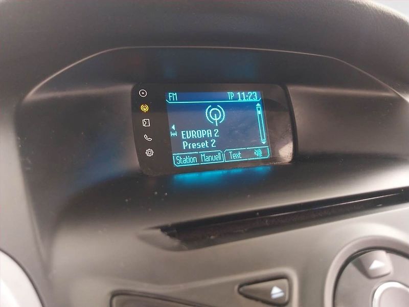 Ford Focus (2014) 1.6 i, Serv.kniha, Tempomat - fotka 16 z 20