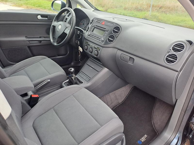 Volkswagen Golf Plus (2005) 1.9 TDi, SERVISKA - fotka 13 z 31