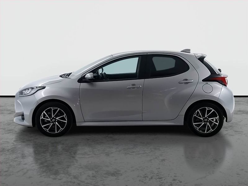 Toyota Yaris (2023) Style 1.5 VVT-i Hybrid - fotka 3 z 18