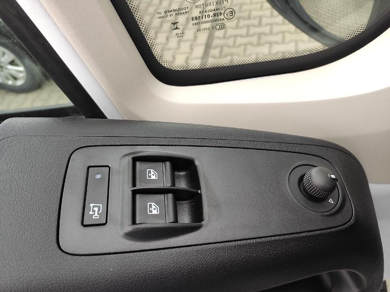 Peugeot Boxer (2026) 2.2HDI 120kMAN6 KAMERA REZERVA - fotka 27 z 29