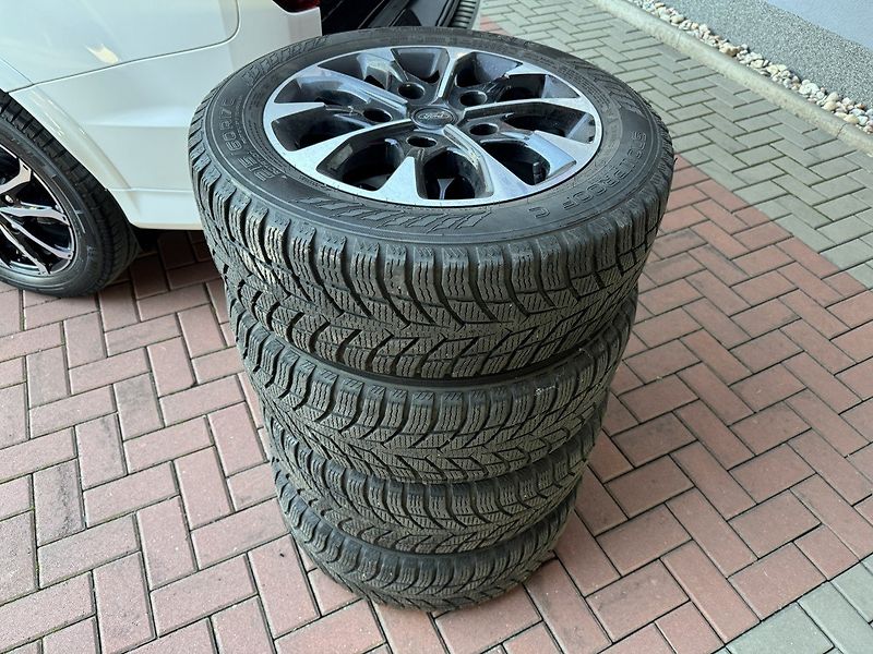 Ford Tourneo Custom (2022) 2.0EcoBlue Xenony Navi Kamera - fotka 47 z 49