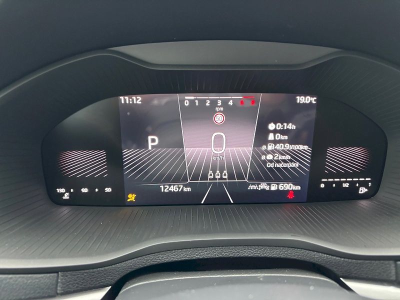 Škoda Karoq (2025) SELECTION 1.5 TSI 110 kW A7F - fotka 20 z 31