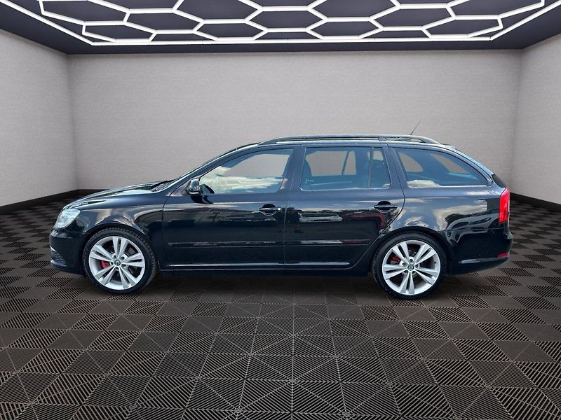 Škoda Octavia (2011) RS 2,0TSI 147kw DSG - fotka 4 z 36