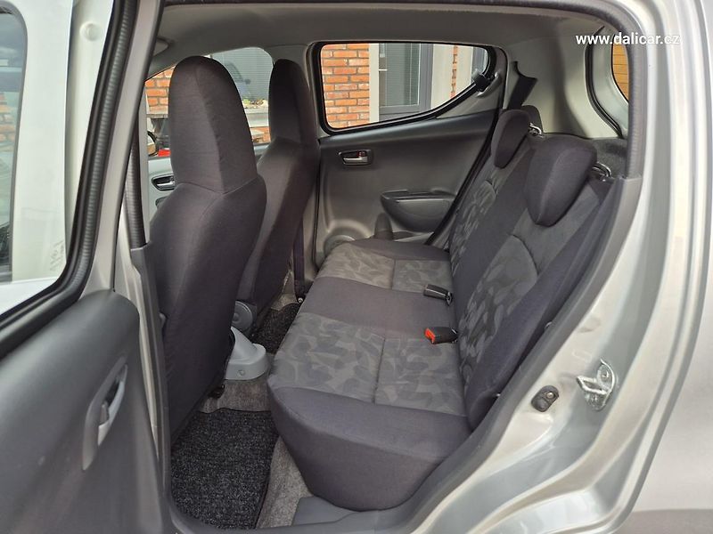 Suzuki Alto (2009) 1.0i 50KW klima El.předni okna - fotka 38 z 54