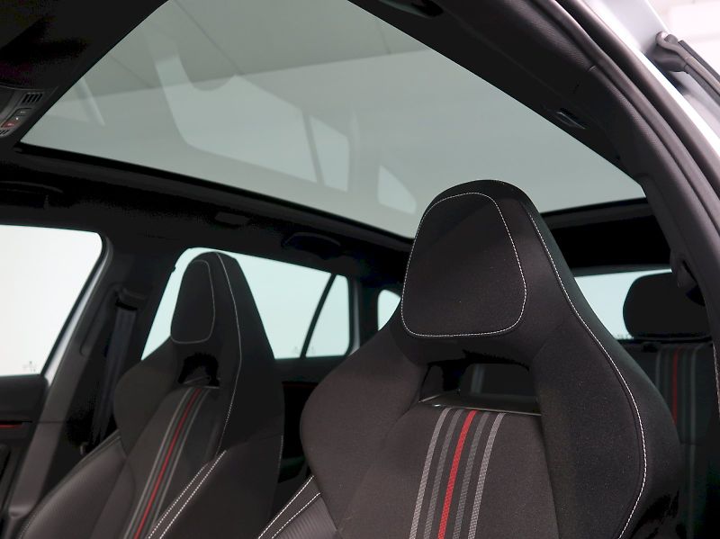 Škoda Scala (2025) MONTE CARLO 1.0TSI 85KW DSG PA - fotka 15 z 39
