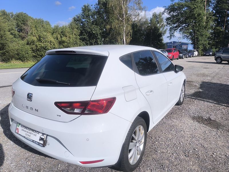 Seat Leon TDI,KRÁSNÝ,1MAJ58L,SERVISKA - fotka 4 z 28