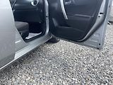 Toyota Auris 1.8i 16v HYBRID AUT SERVIS TOP - náhled 129