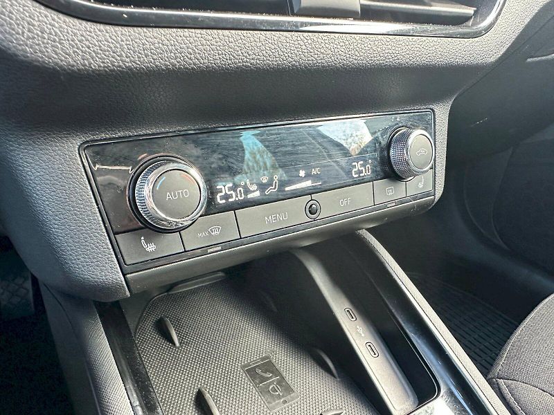 Škoda Scala (2021) 1.6 TDI 85kW Ambition - fotka 20 z 24