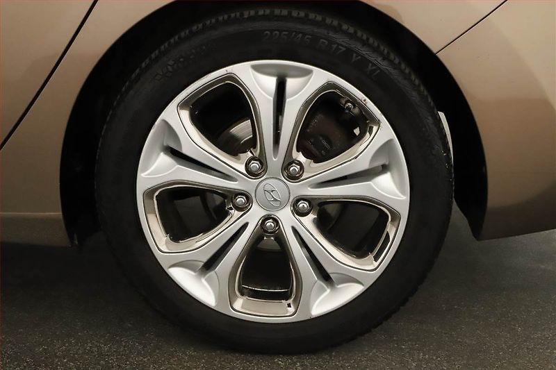Hyundai i30 (2012) 1.6 GDI, Xenony, Tempomat - fotka 14 z 14