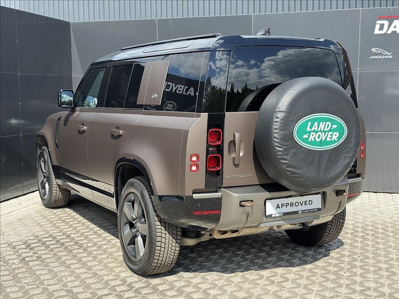 Land Rover Defender 3,0 110 D300 X-DYN. HSE ZÁRUKA - fotka 6 z 40