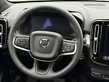 Volvo XC40 (2026) B3 FWD PLUS DARK,HARMAN KARDON - náhled 17