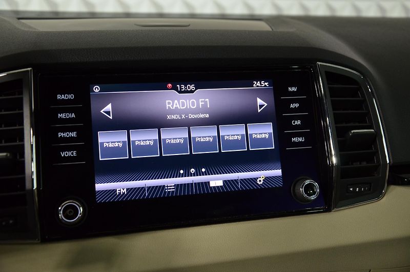 Škoda Karoq (2019) 1.6TDI 85 Style - fotka 13 z 19