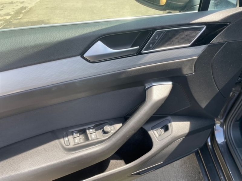 Volkswagen Passat 1,5 TSI Evo Business - fotka 11 z 11