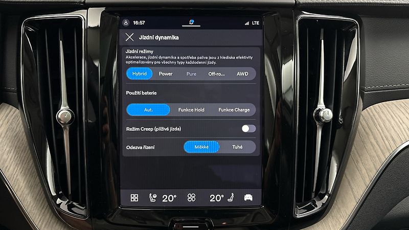 Volvo XC60 2.0 T6 AUT AWD Recharge Inscri - fotka 29 z 33