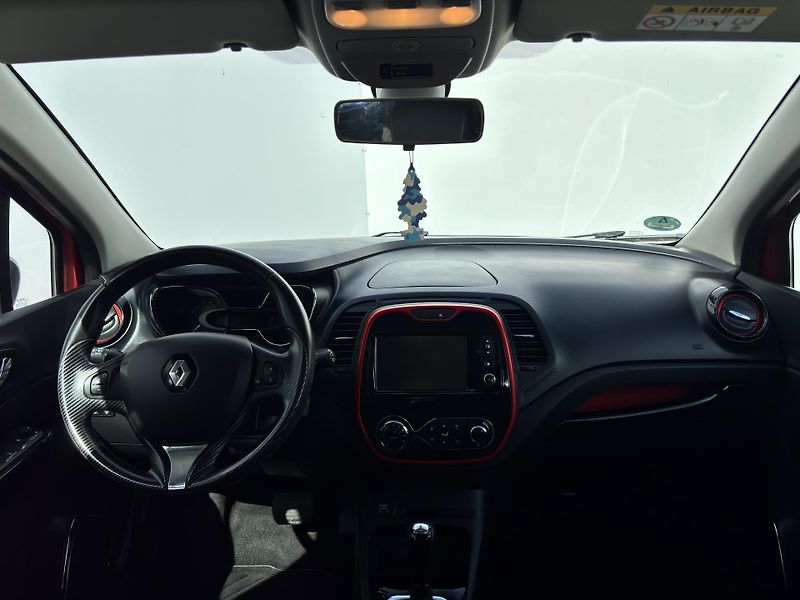 Renault Captur (2015) 1.2TCe 87kW Intense HH - fotka 13 z 29