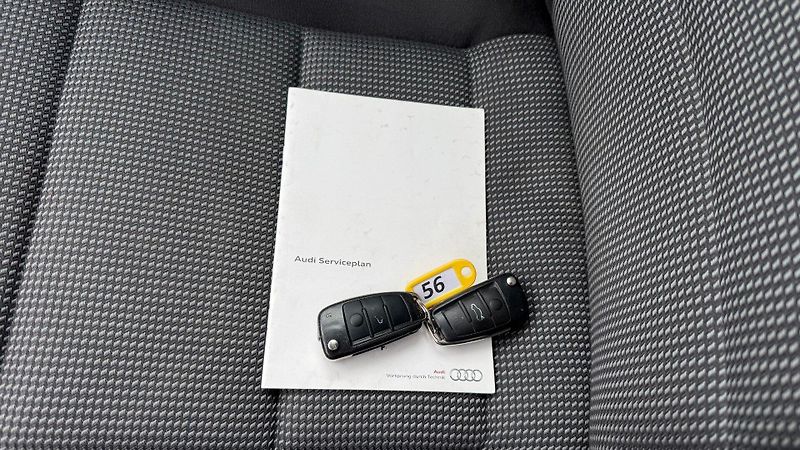 Audi A3 (2010) 1.4TFSi 92kW REZERVOVANO - fotka 21 z 22
