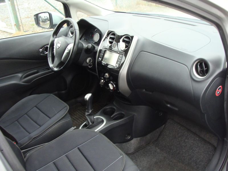 Nissan Note 1.5 DCi, 66 kW, klimatizace - fotka 21 z 23