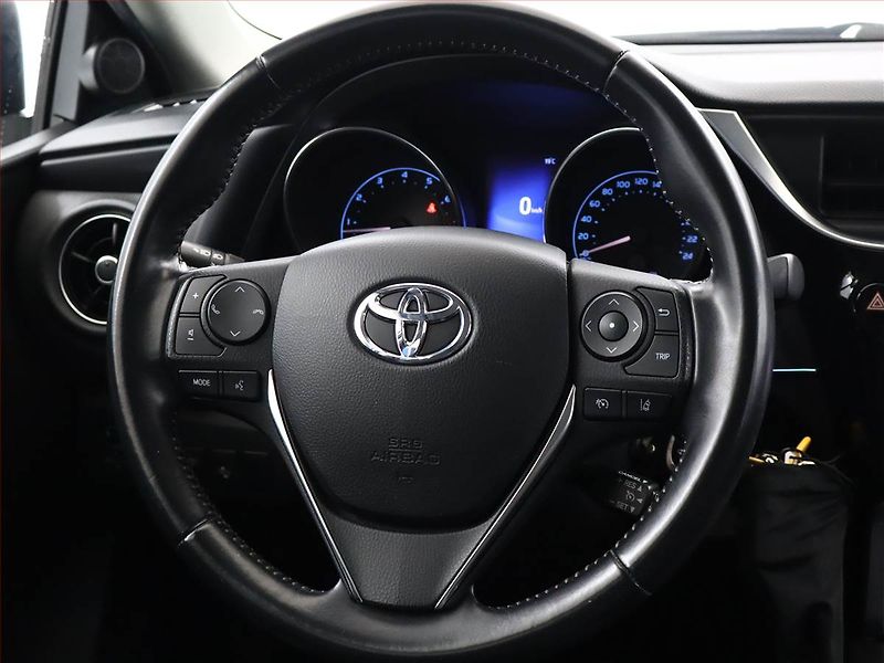 Toyota Auris (2019) 1.6 Valvematic, Serv.kniha - fotka 13 z 16