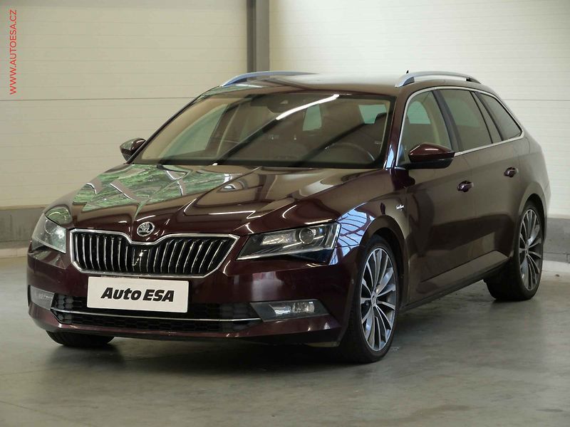 Škoda Superb (2015) 2.0TDi 4x4, ČR, L&K, DSG - fotka 3 z 19