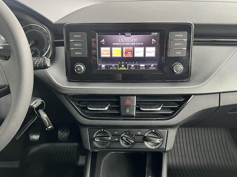 Škoda Scala (2023) 1.0 TSI 70KW ČR NOVÉ 1.MAJITEL - fotka 12 z 18