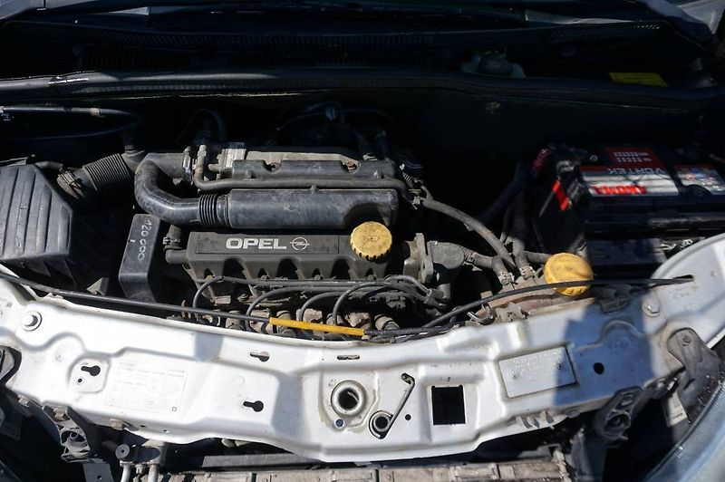 Opel Meriva (2003) 1,6 - fotka 24 z 25