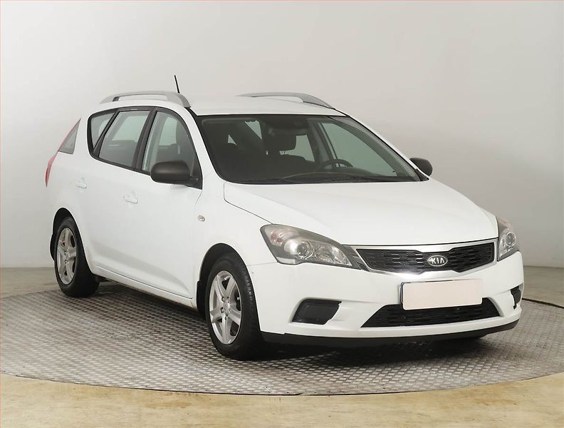 Kia Ceed (2010) 1.4 CVVT, po STK, udržované - fotografie inzerátu