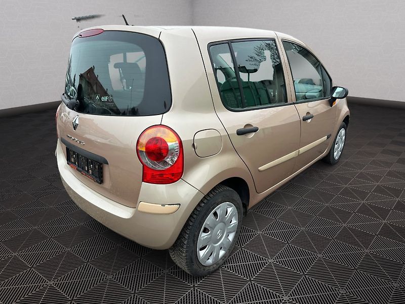 Renault Modus (2004) 1.6 16v 65kw - fotka 7 z 22