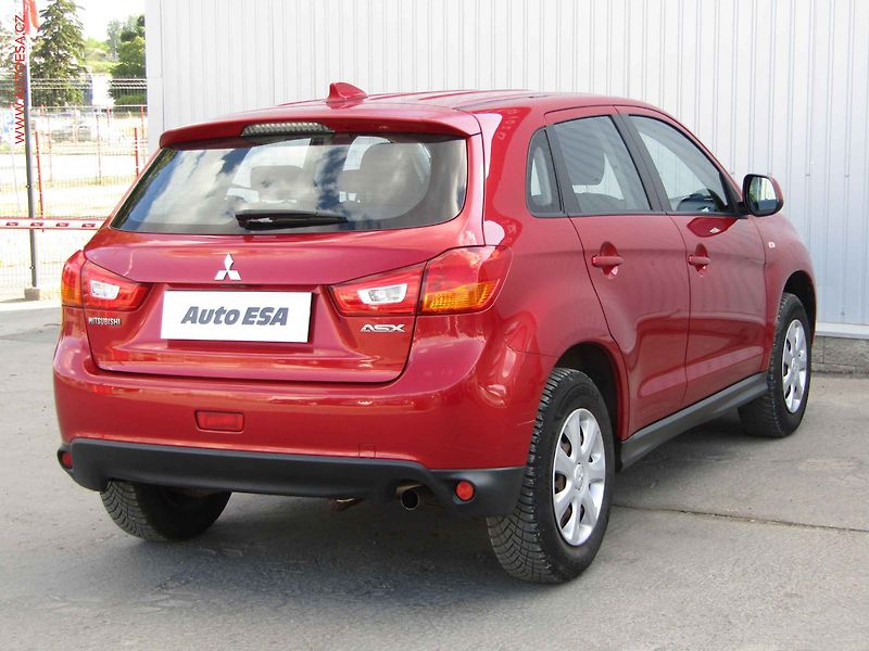 Mitsubishi ASX (2017) 1.6 MIVEC, 1.maj,ČR - fotka 4 z 16