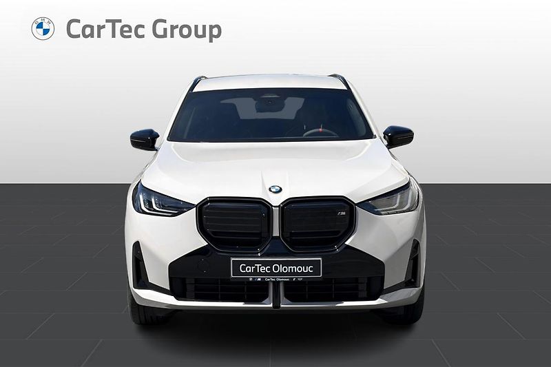 BMW X3 M50 xDrive - fotka 2 z 10