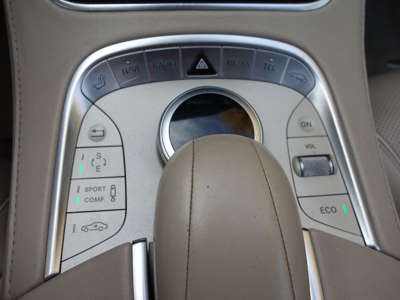 Mercedes-Benz Třídy S (2013) S500*4M*NOVÝ-MOTOR*TOP-SERVIS! - fotka 21 z 50