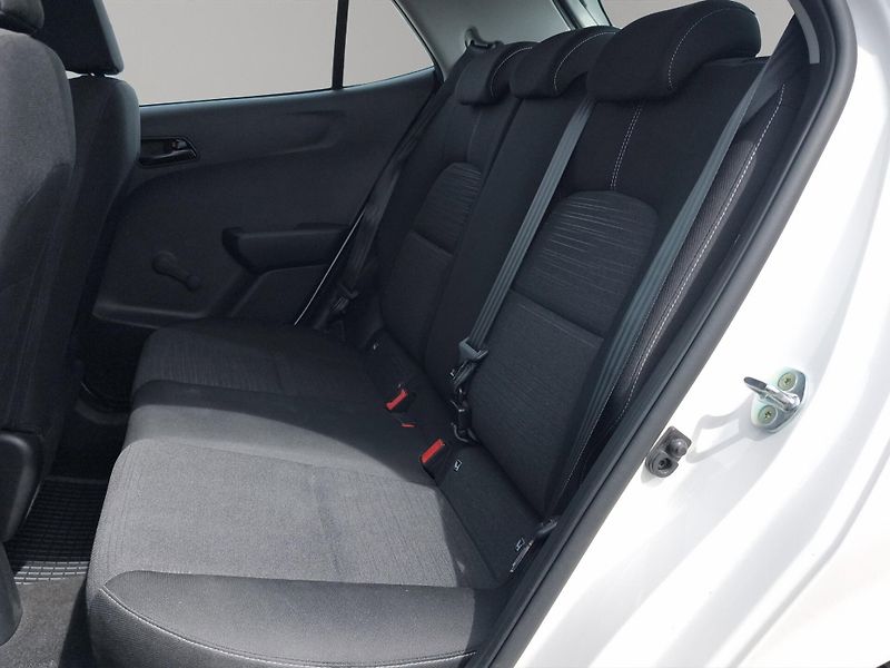 Kia Picanto (2022) COMFORT 1.0 DPi 49kW, ČR, 1 Ma - fotka 20 z 21