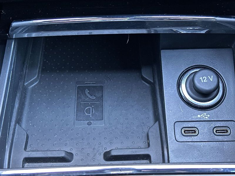 Škoda Karoq (2022) 2.0 TDI Sportline - fotka 21 z 33