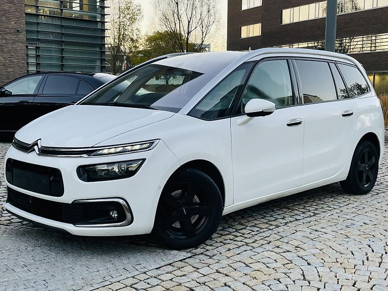 Citroën Grand C4 Picasso 2.0HDi MANUÁL 7MÍST KAMERY 360 - fotka 3 z 52