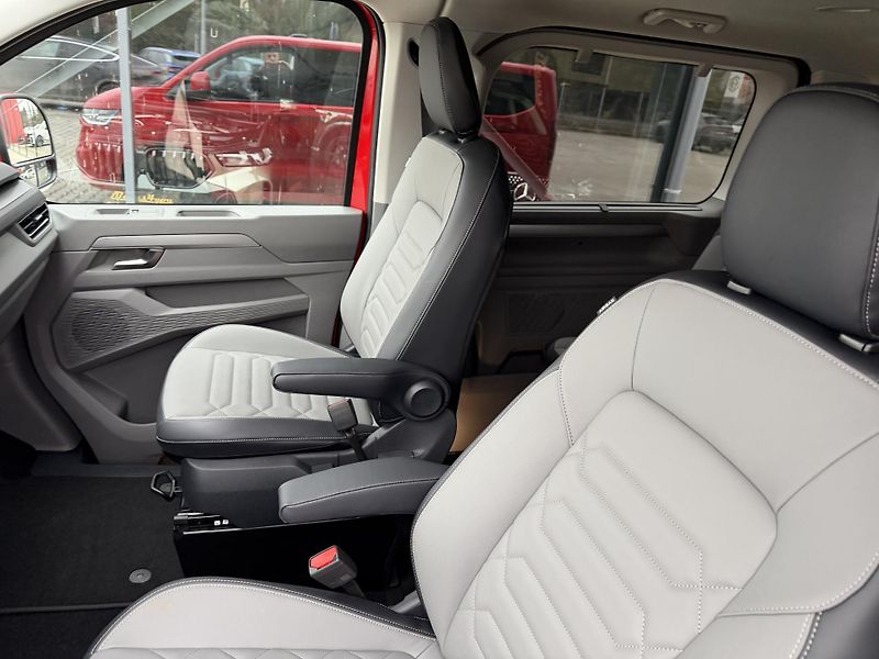 Volkswagen Caravelle (2026) 2.0TDI 125kW 8AUT DR ACC IQ!!! - fotka 32 z 43