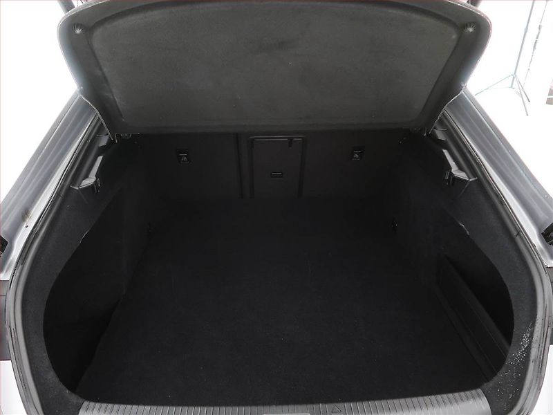 Volkswagen Arteon (2018) R-line 2.0 TSI - fotka 14 z 18