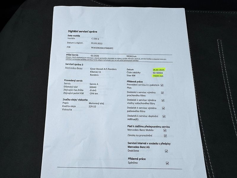 Mercedes-Benz Třídy C (2022) 220d AMG Ad.LED Navi Kamera - fotka 32 z 50