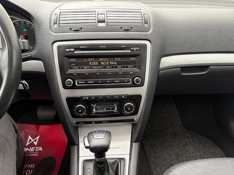 Škoda Octavia 1.4TSI, 90kW, DSG, Elegance - fotka 10 z 28