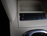 Volkswagen Touran (2011) 2.0 TDI, Automat, Xenony - náhled 12