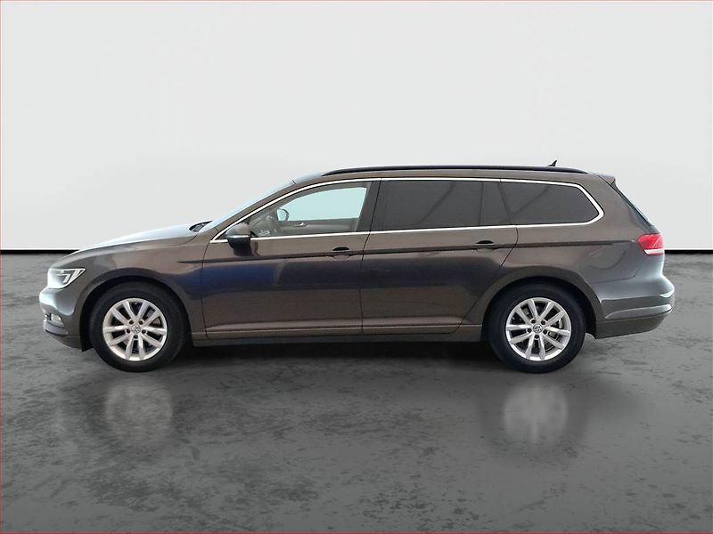 Volkswagen Passat (2015) 2.0 TDI, Automat, Serv.kniha - fotka 3 z 19