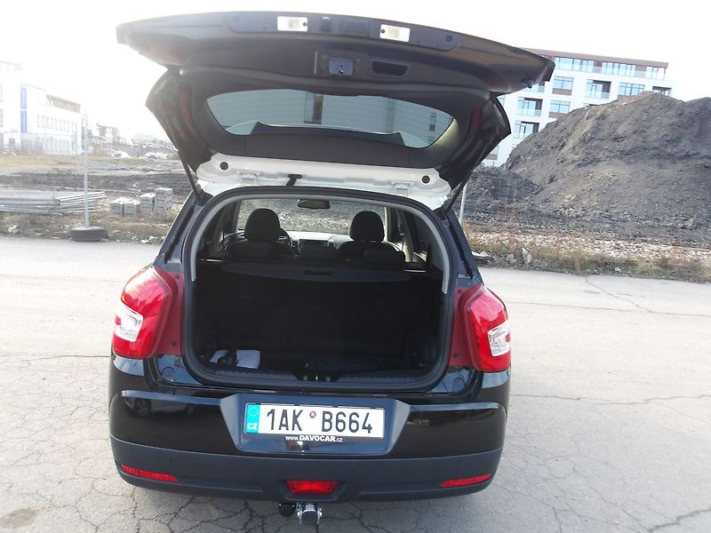 SsangYong XLV 1,6 84kW  XDi Pěkný !! - fotka 16 z 34