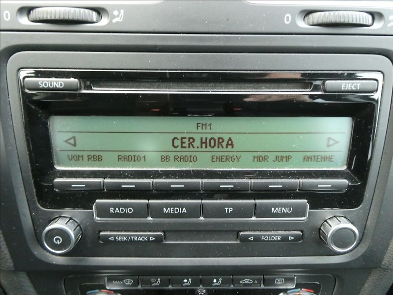 Volkswagen Golf 1,4 TSi 90kW 2xkola,po servise - fotka 28 z 47
