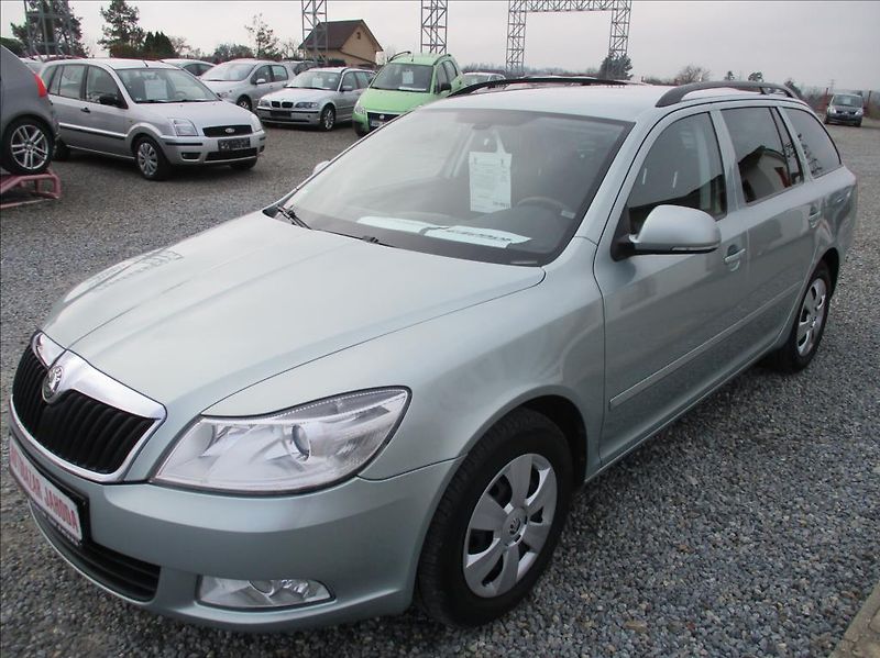 Škoda Octavia 1,2 TSI, digiklima,servis,tažn - fotka 3 z 40
