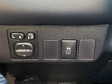 Toyota RAV4 2.2D, ČR, Active, 4x4, manual - náhled 17