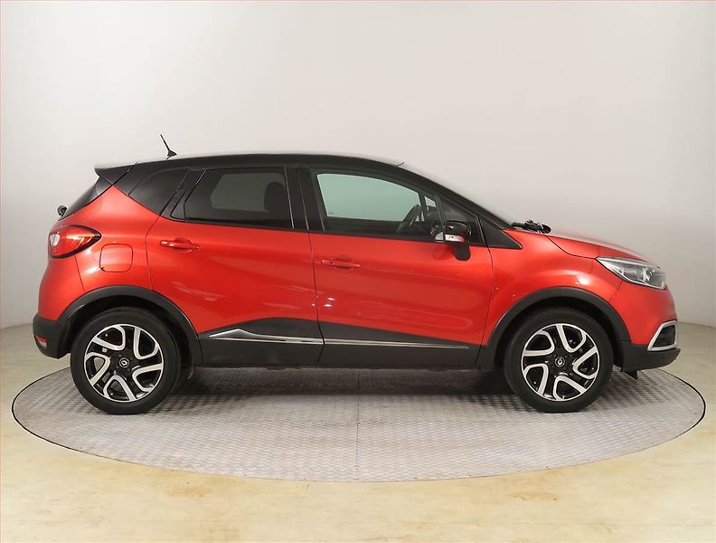 Renault Captur (2017) 1.2 TCe, Kůže, Tempomat - fotka 6 z 18